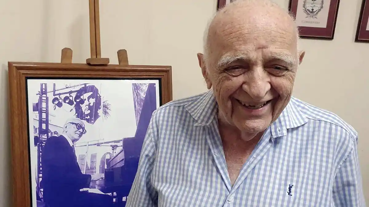 Beinusz Szmukler, el amigo que vivió y murió de pie