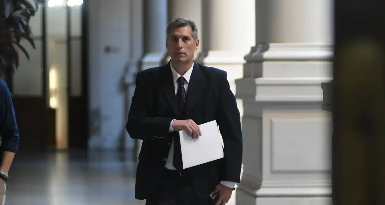 La Comisión de Presupuesto y Hacienda citó al ministro de Economía, Pablo Olivares debido a que tiene en tratamiento el proyecto de Presupuesto 2024. Crédito: Flavio Raina