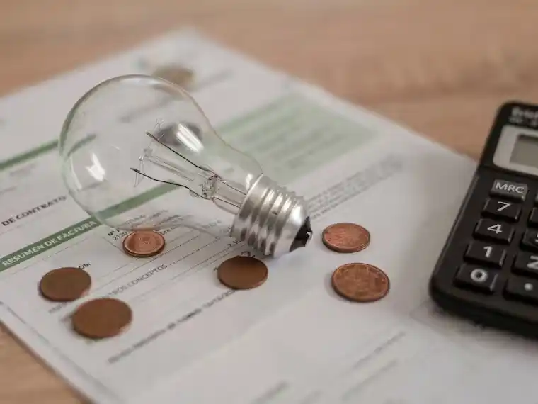 El EPRE aprobó el nuevo cuadro tarifario para marzo y se mantienen congelados los costos de distribución