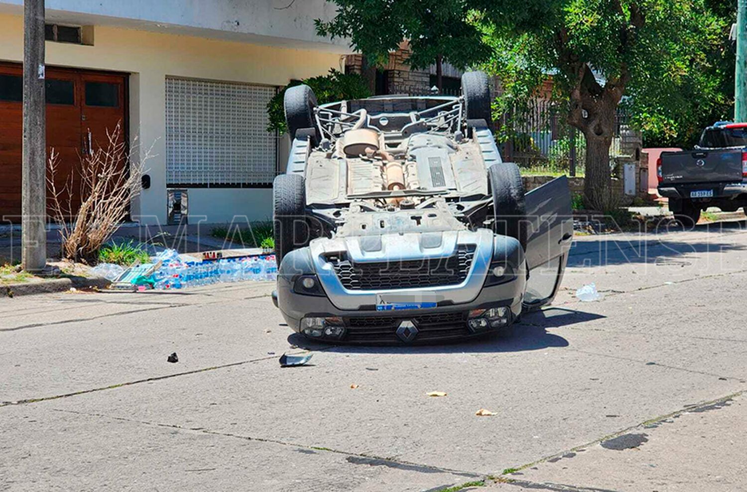 Choque y vuelco en el barrio Primera Junta