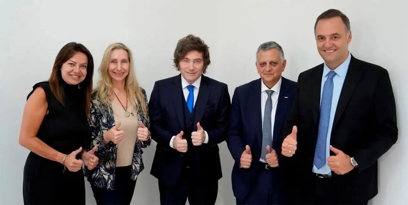 La decisión de hacer que el ministro coordinador vuelva al ruedo dando una conferencia de prensa frente a los acreditados en la Casa Rosada no dio los resultados esperados, pero tampoco fue leída como negativa en el seno del poder violeta.