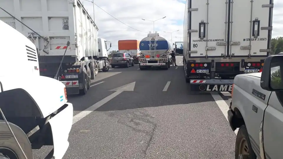 El sábado los dueños de camiones en todo el país iniciarán un paro