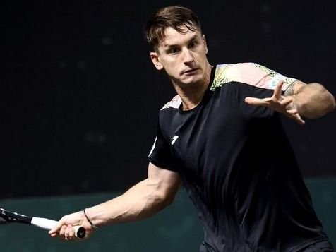 Camilo Ugo Carabelli a segunda ronda del Master 1000 de París.