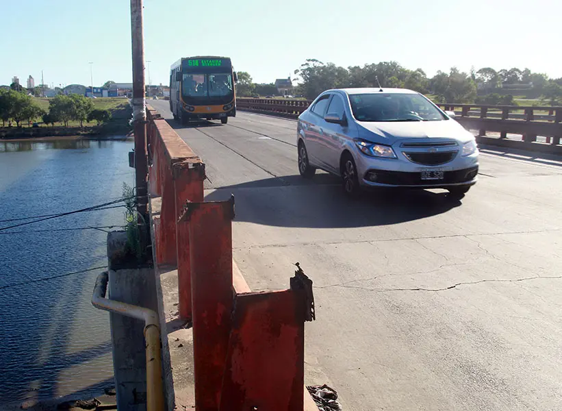 Prevén reparaciones en rutas, pero el puente sigue esperando