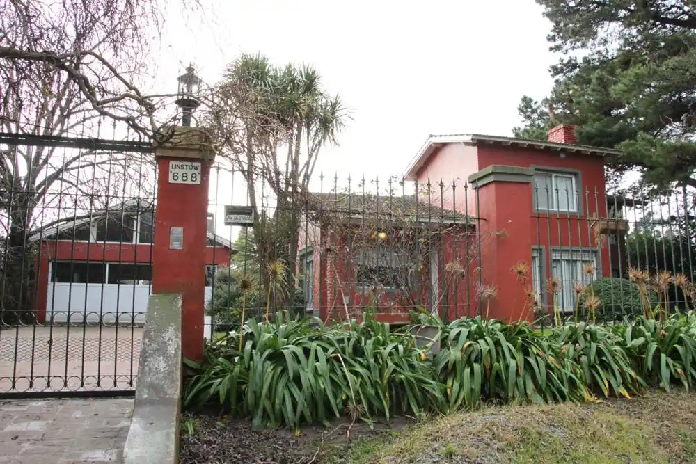 Asaltaron la vivienda del conocido aviador César Falistocco
