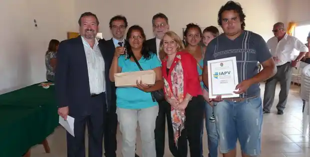 Entregaron 30 nuevas viviendas del IAPV en Villa Paranacito