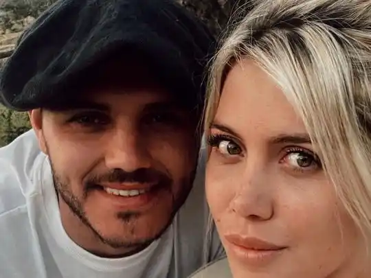 Wanda compartió una contundente frase con una foto sensual y Mauro Icardi reaccionó en el acto