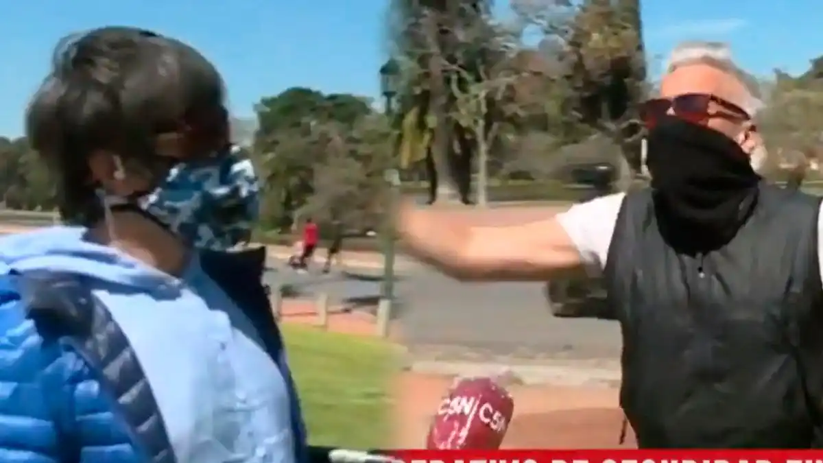 Video: Agredieron a Robertito mientas cubría los festejos por el Día de la Primavera
