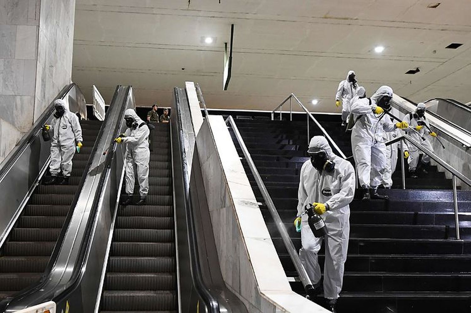 Estados Unidos vaticina millones de contagios y "entre 200.000 muertos"