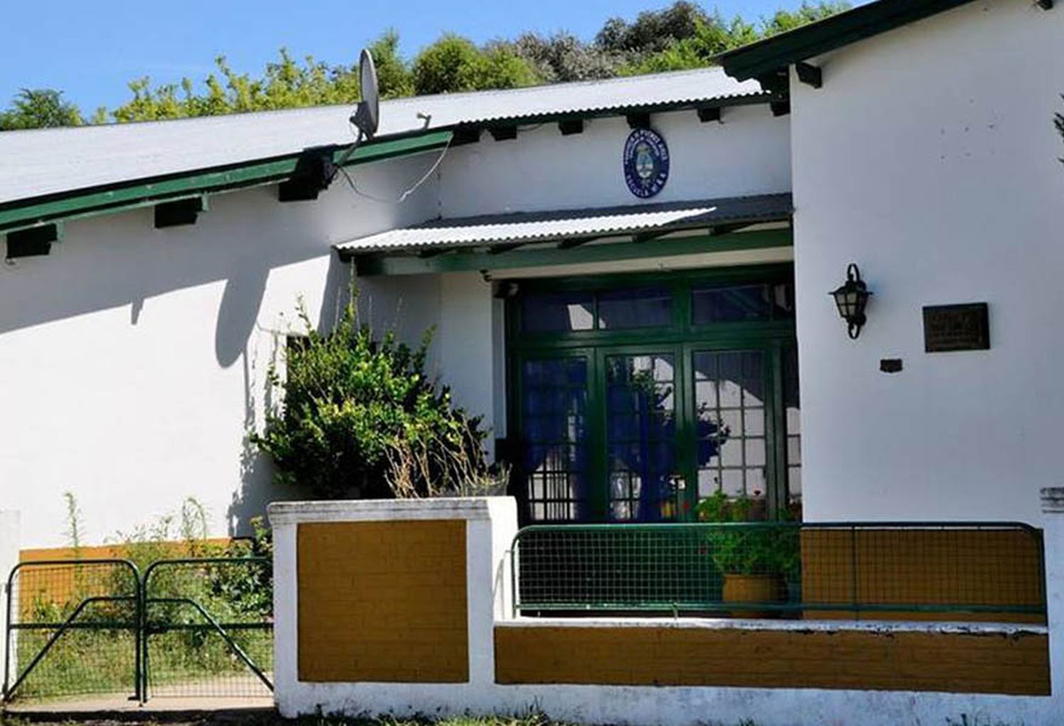Alumnos de la escuela de Fulton llevan más de un mes sin transporte