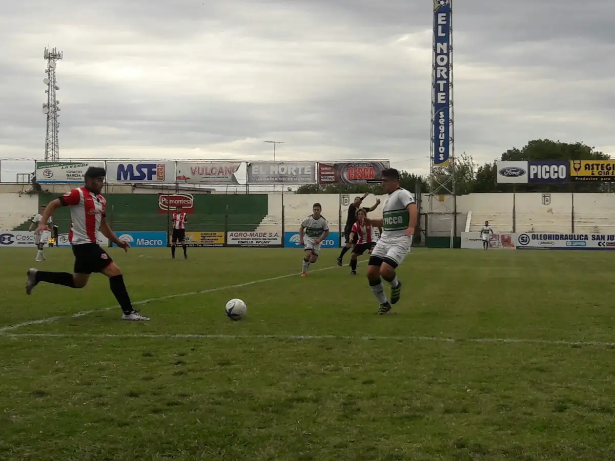 Devoto y Suardi empatan tras el primer tiempo