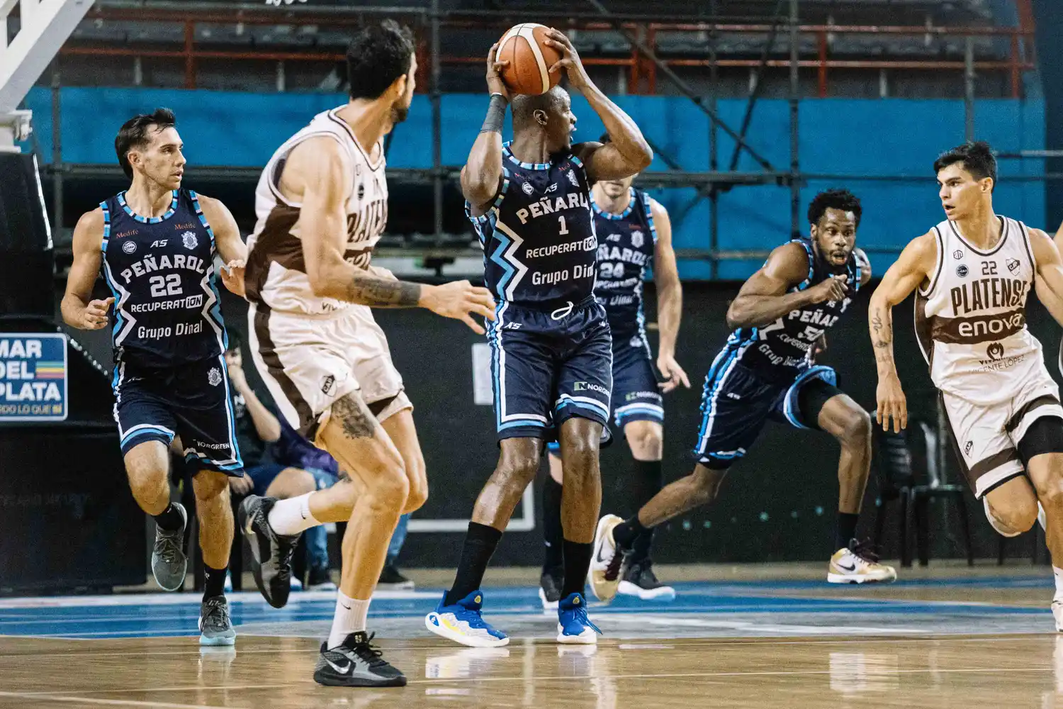 Peñarol perdió ante Platense en su regreso a la competencia