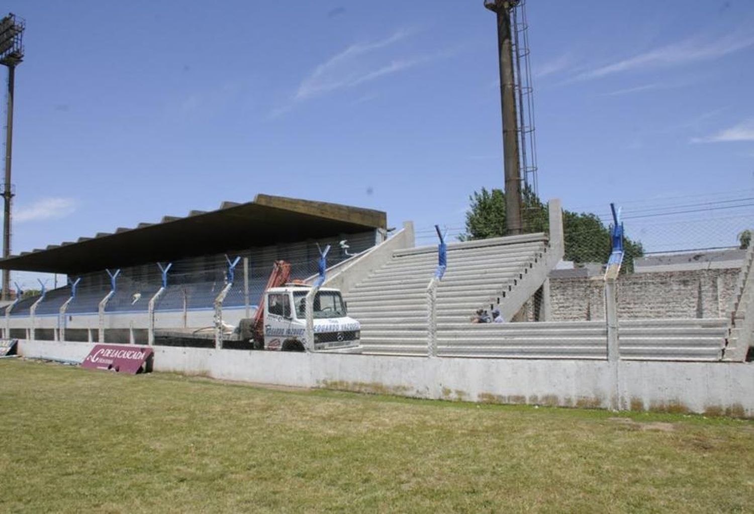 La tribuna que falta en el San Martín, aún a la espera