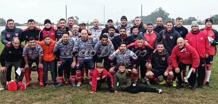 Equipo. De Mataderos, que se coronó campeón frente a Polideportivo Villa Gesell