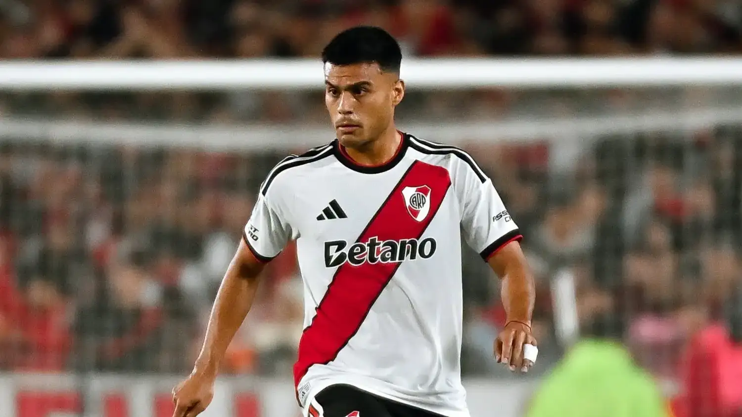 Vera aporta equilibrio en mitad de cancha de River.