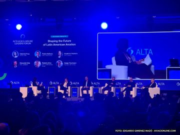 ¿Cuántos aviones tienen en tierra algunas de las principales aerolíneas de Latinoamérica?
