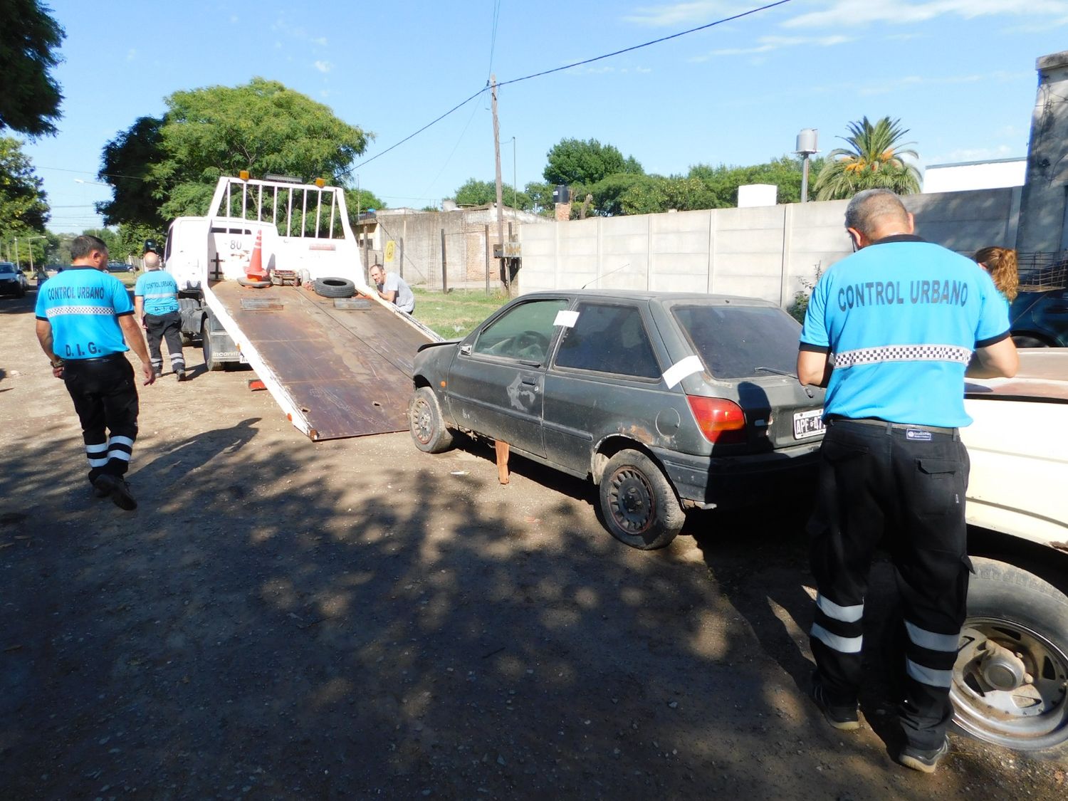 El vehículo fue trasladado al corralón municipal.
