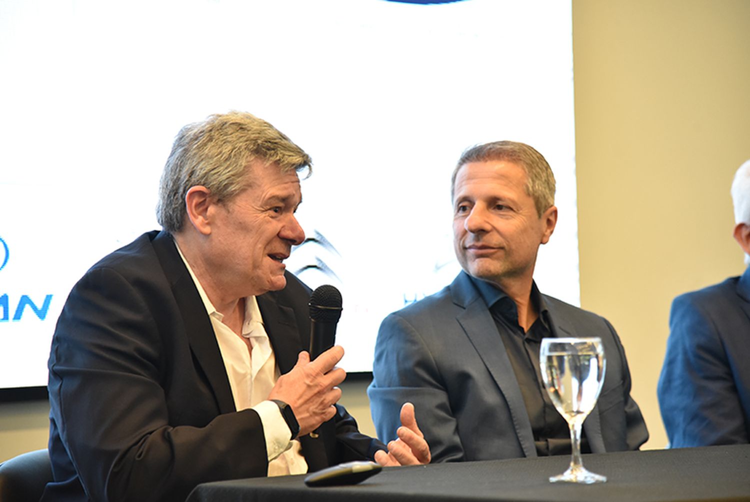 Alejandro Lupo, presidente de Faccara, y Bernarte durante la presentación