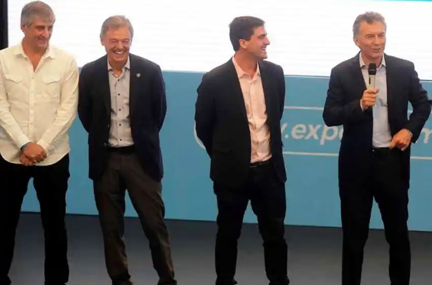 Después de Aguad, Macri reapareció y evitó hablar del ARA San Juan