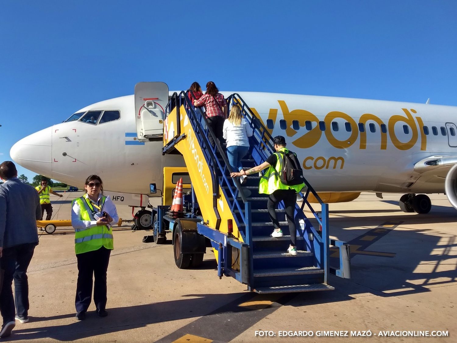 Flybondi lanza siete nuevas rutas y llega a Rosario