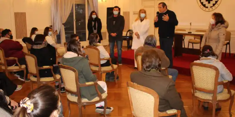 El Jefe Comunal de Dolores entregó los Certificados de Cuidadores Domiciliarios