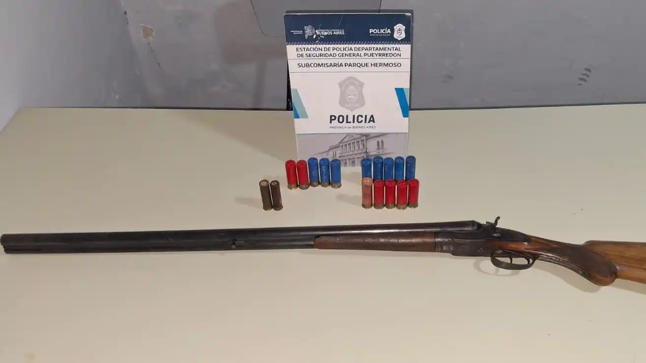 En el operativo encontraron una escopeta doble caño calibre 16 y municiones.