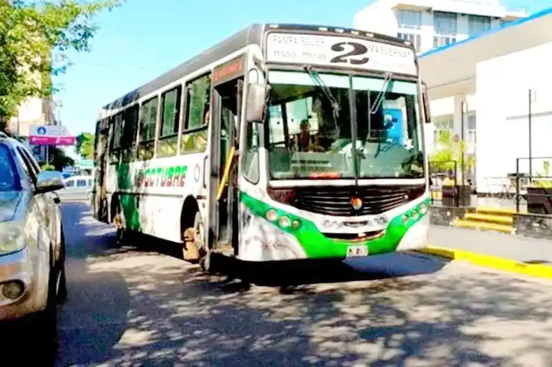 UTA reclama aumento salarial y amenaza con otro paro nacional