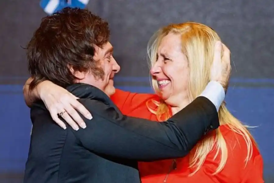 Dictamen de mayoría para interpelar a Karina Milei