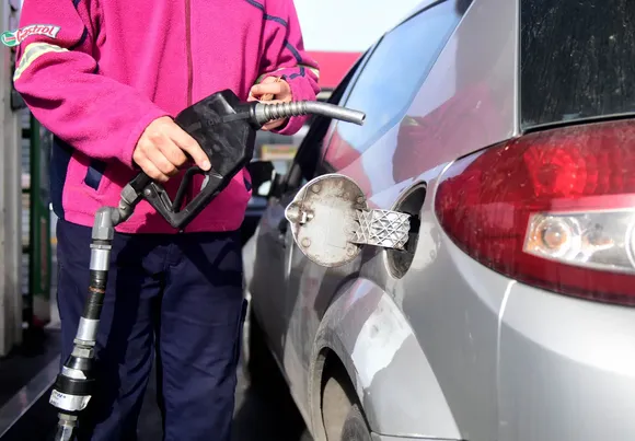 Por segundo mes, aumentó la venta de combustible