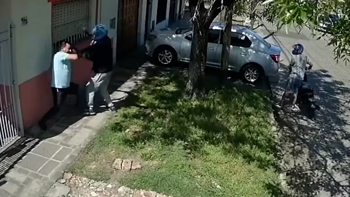 El hombre sufrió un disparo en la pierna