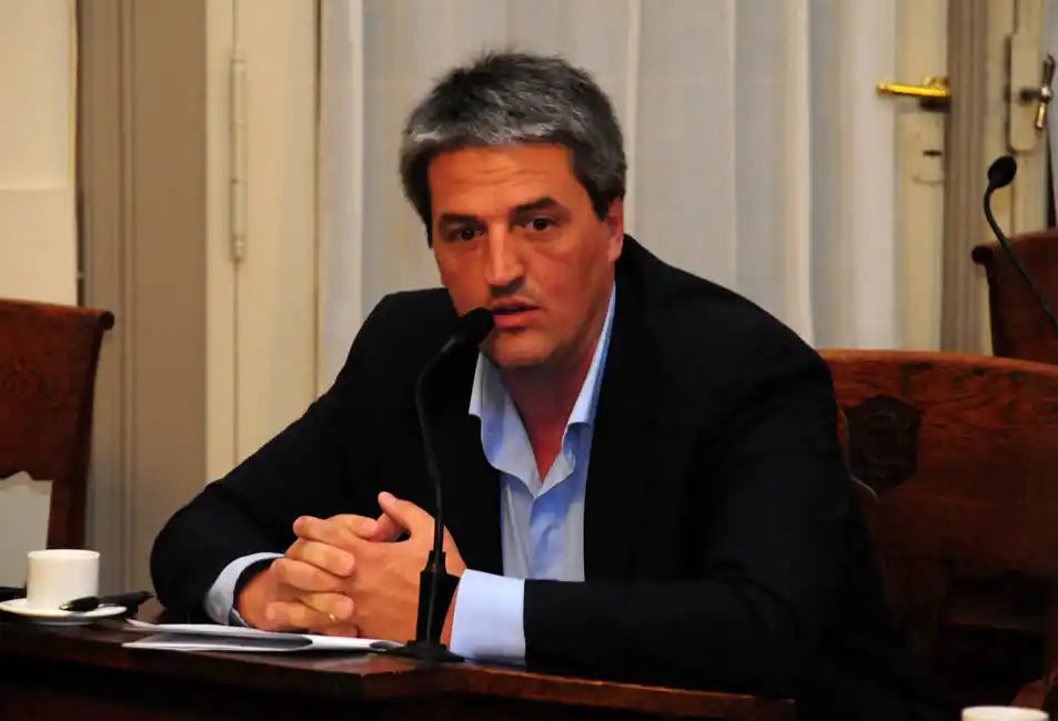 Nicolini criticó la escasa apertura de Lunghi y la ausencia de su espacio en el Gabinete  