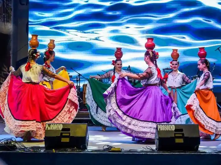 Palacios valoró la 60.° Festival del Folclore en Pirané