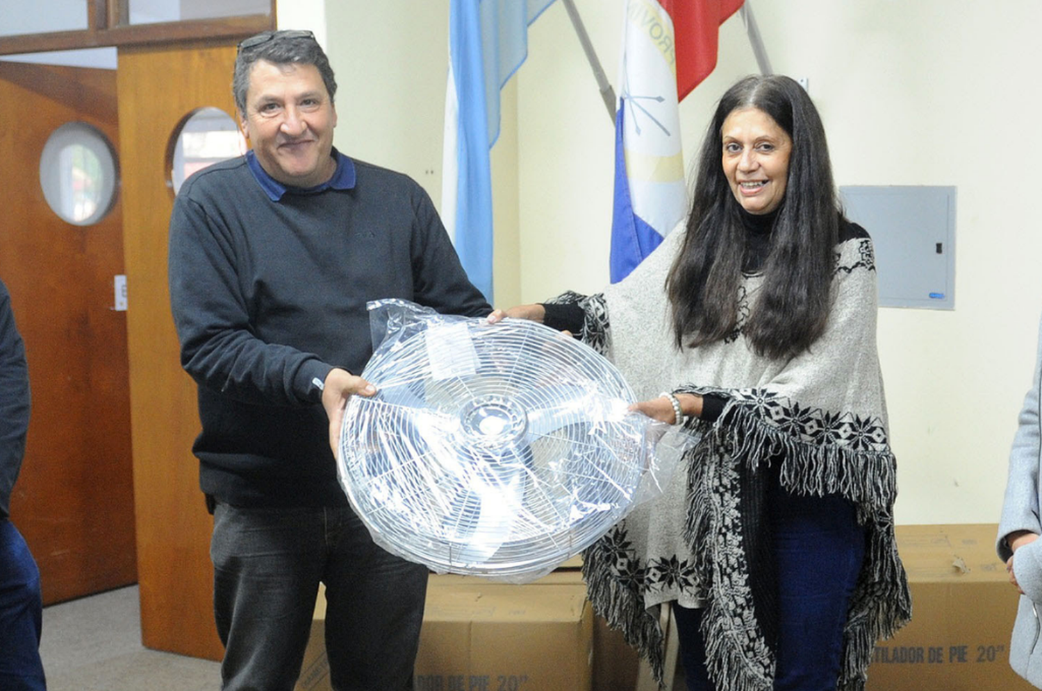 Nueva entrega de equipamiento a distintas escuelas de la ciudad