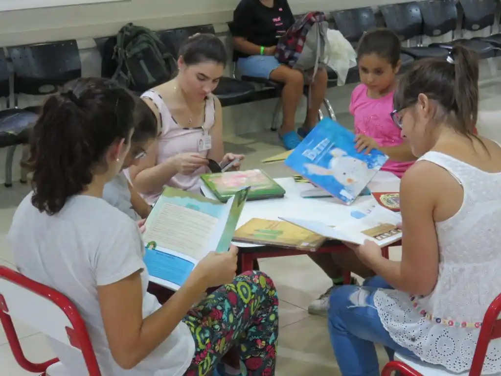 Convocan a voluntarios para  el proyecto Todos Leemos