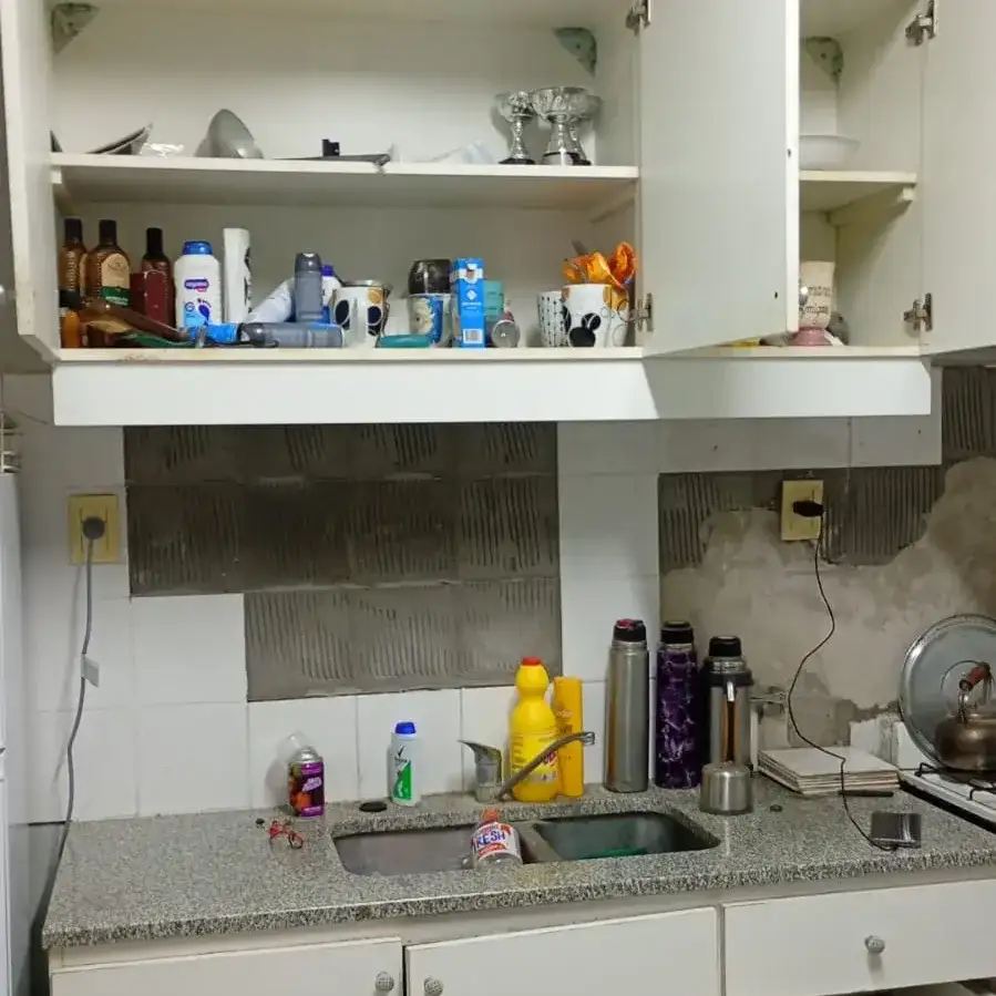 Los delincuentes revolvieron las instalaciones.