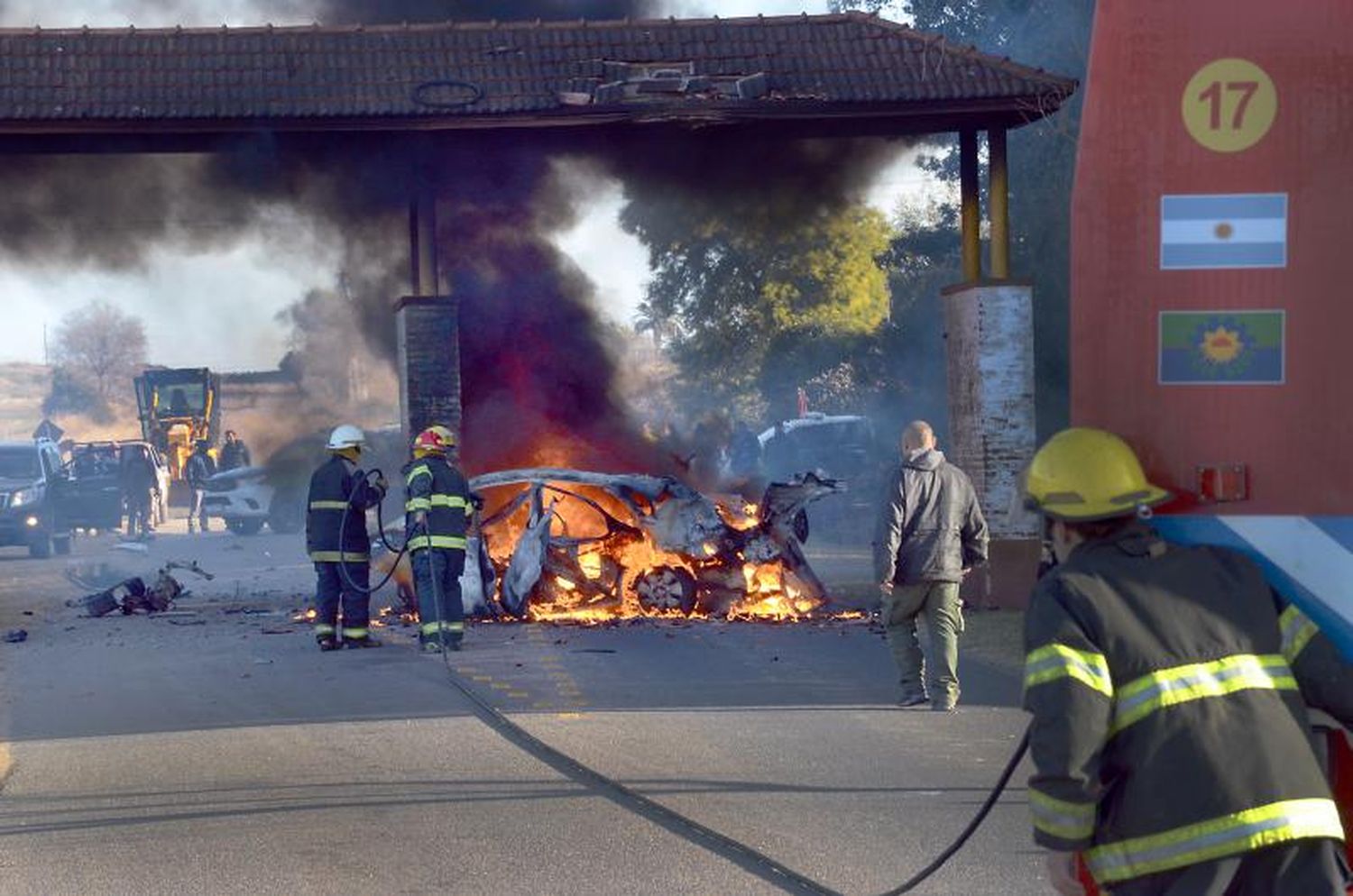 Así quedó el auto. Fuente: EL POPULAR de OLAVARRÍA