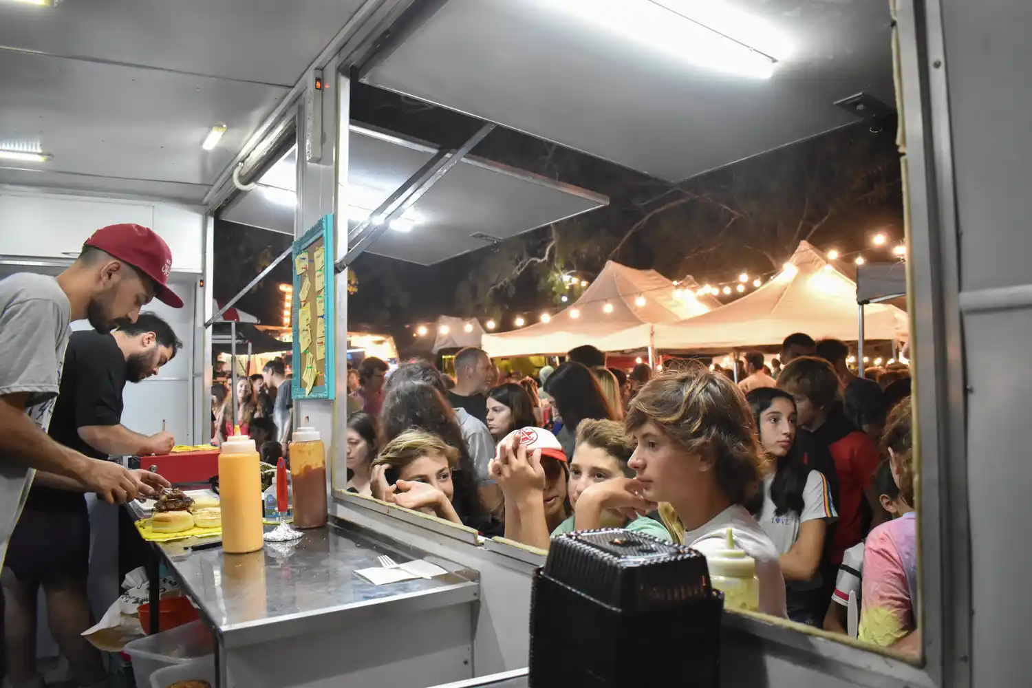 Se encuentra abierta la convocatoria a emprendedores gastronómicos para la “IV Kermesse de la Estación”