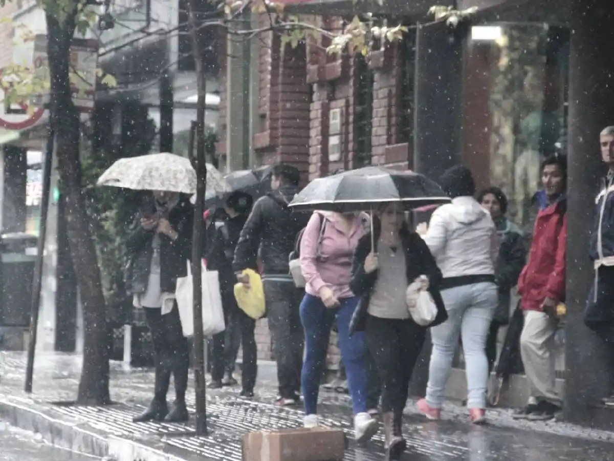 Alerta por tormentas fuertes para centro y este de Córdoba