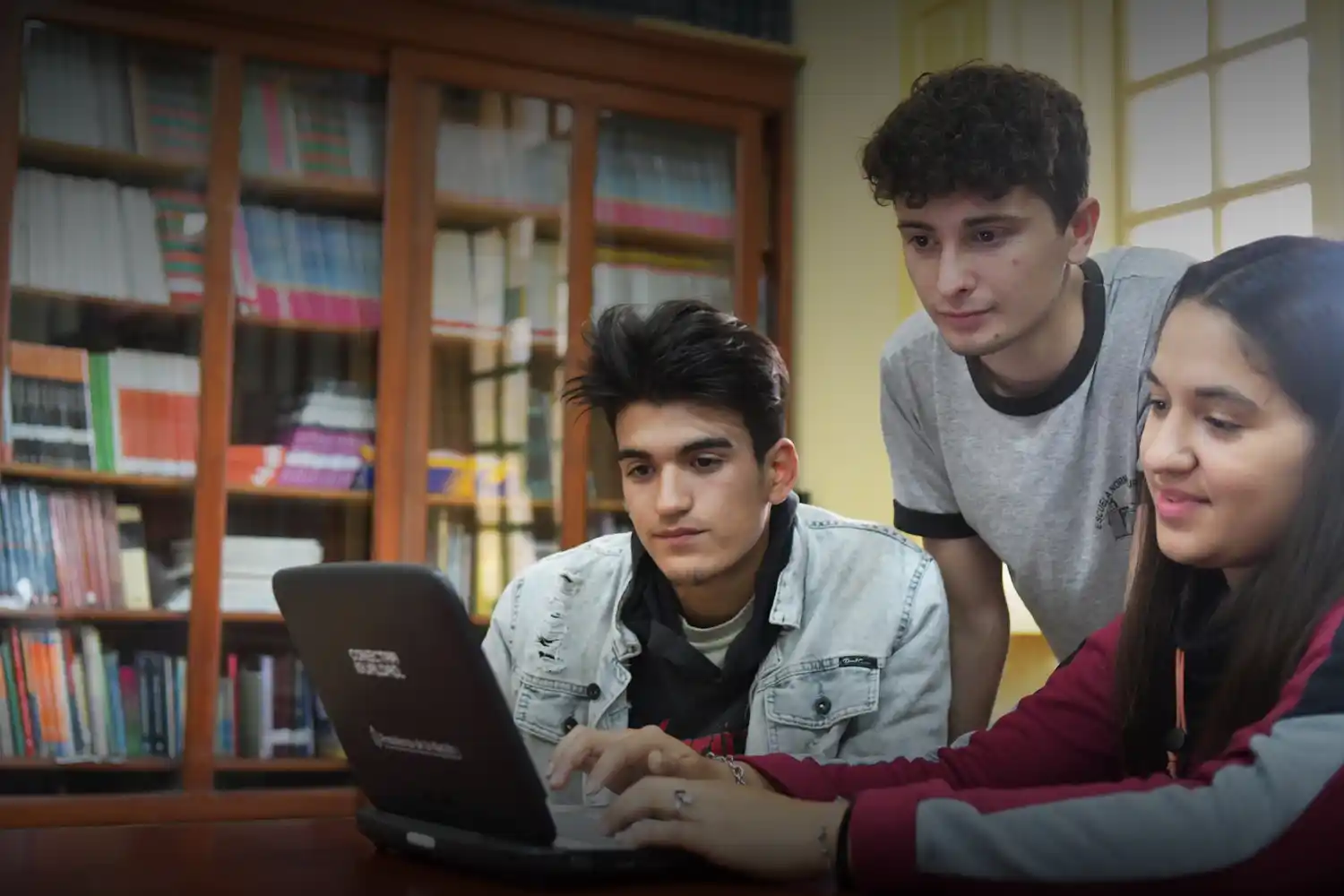 Habilitan las inscripciones online para estudiantes secundarios