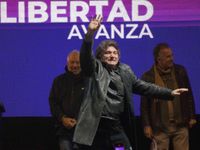 La oposición criticó la decisión del Gobierno de crear una "mesa política nacional"