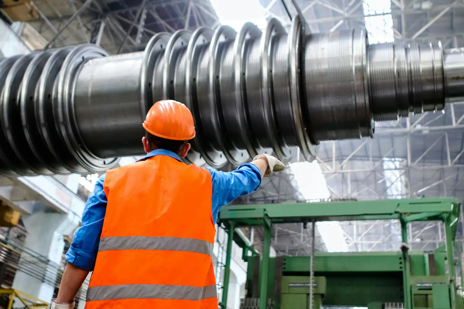 Según el INDEC la actividad económica creció 3,5% interanual pero se registra una nueva caída de la industria y el comercio