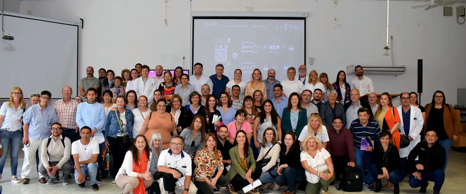 Gonzalo Jáuregui y otros referentes de salud mantuvieron una reunión