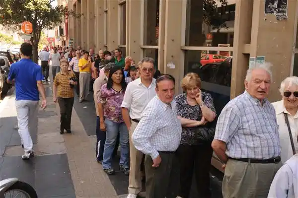 FpV impulsa ley para otorgar bono de fin de año a jubilados bonaerenses