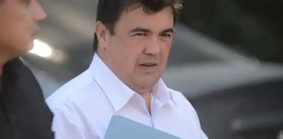 Marijuan investiga al ministro de Salud,  Mario Lugones,  por presunto intento de remover a autoridades del Garrahan