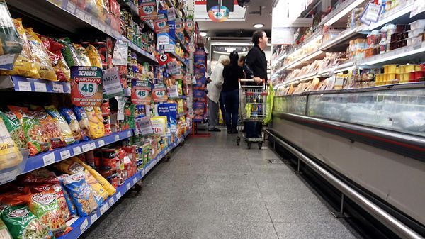 Los precios mayoristas subieron 2,1% en agosto y acumulan un alza de 58,4% en lo que va del año