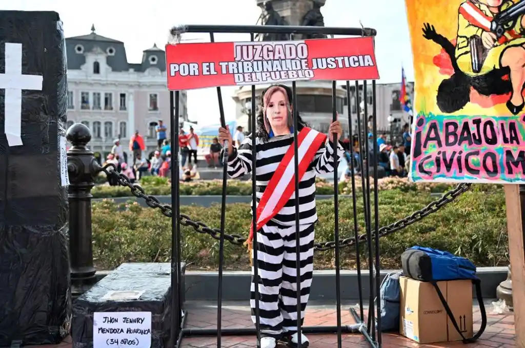 Movilizaciones en todo Perú: exigen la renuncia de Dina Boluarte