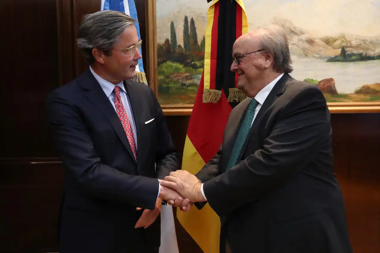 Mendiguren se reunió con el embajador de Alemania en Argentina para impulsar y financiar la industria 4.0 en las PyMEs nacionales