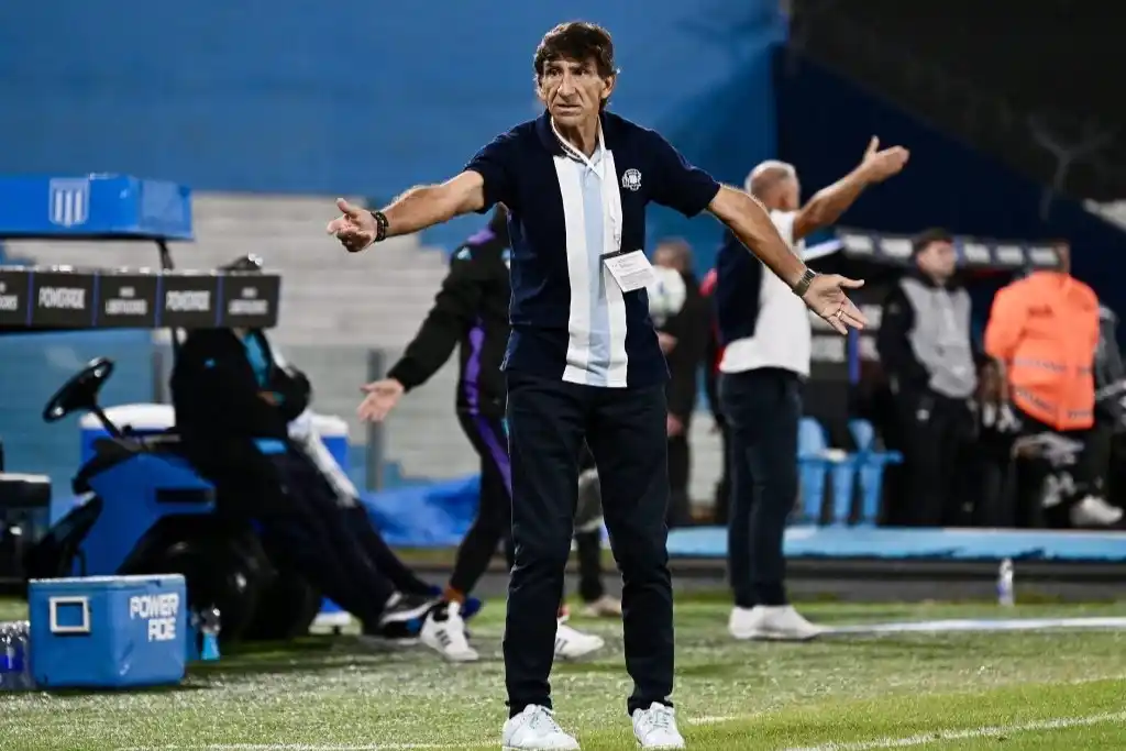 Gustavo Costas: “No estuvimos metidos”