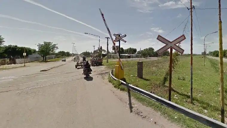 Corría con auriculares y lo arrolló un tren