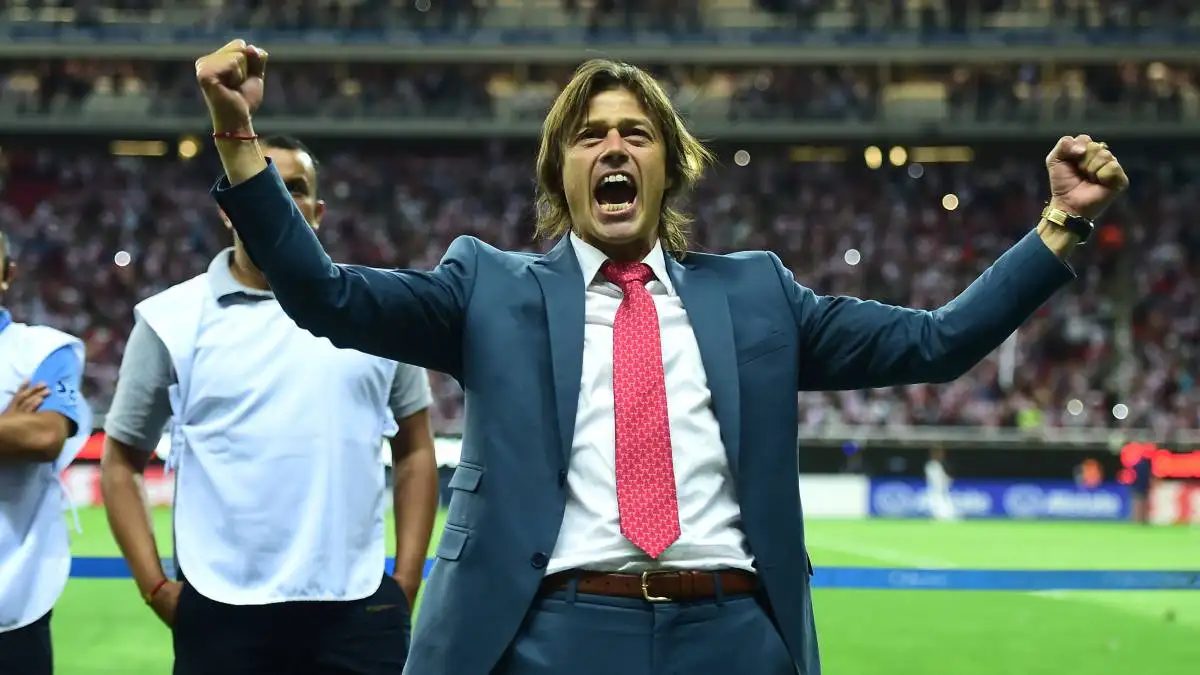 Almeyda es un candidato fuerte para dirigir a Chile